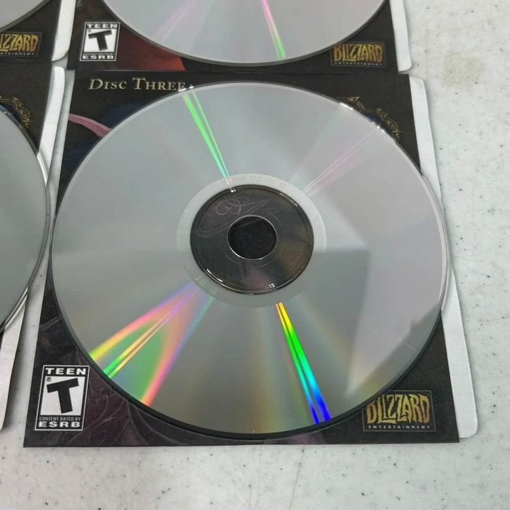 World of Warcraft PC Game 4 Disc Set Original Blizzard Entertainment Vintage